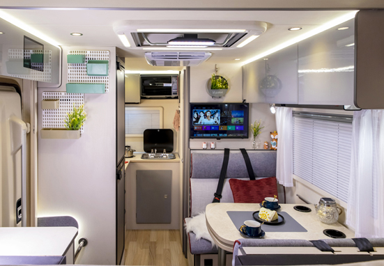 明天開展，在沈陽(yáng)看自由炮房車好時(shí)機(jī)